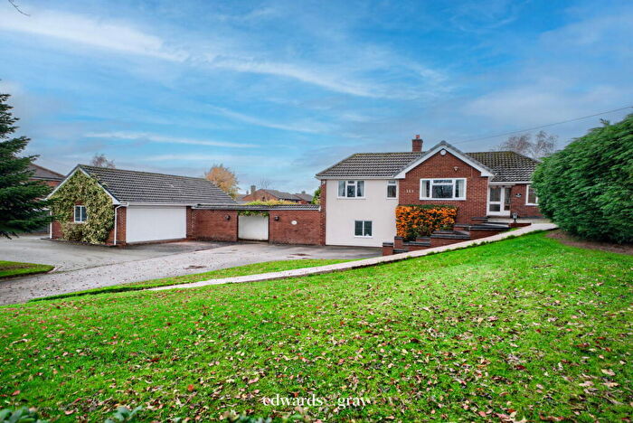 3 Bedroom Detached House For Sale In Knowle Hill, Hurley, CV9