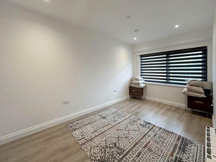 2 Bedroom Flat To Rent In Churchill House, London Road, Slough, SL3