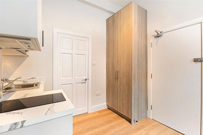 1 Bedroom Studio To Rent In Uxbridge Road, London, W12