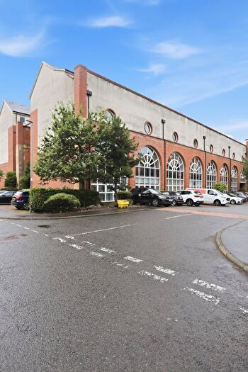 2 Bedroom Flat For Sale In Cook Street, Glasgow, G5