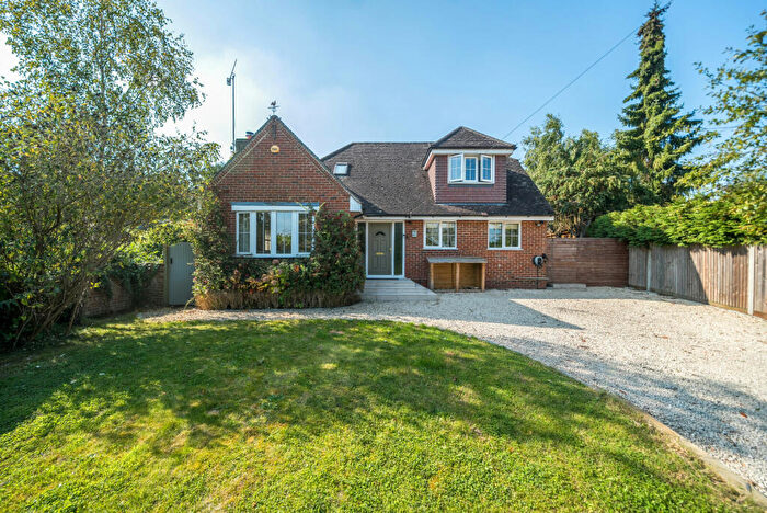 4 Bedroom Detached House For Sale In Lake Lane, Dockenfield, Farnham, GU10
