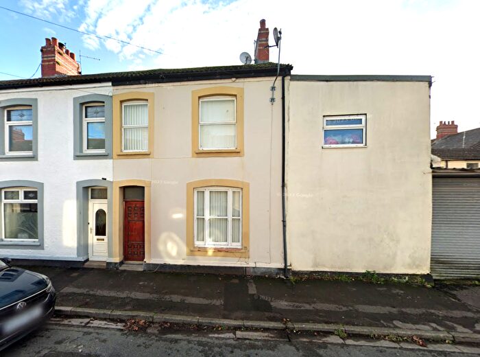3 Bedroom End Of Terrace House To Rent In Newport Street, Cardiff(City), CF11