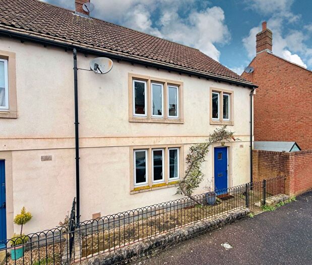 3 Bedroom End Terrace House To Rent In Dunkleys Way, Taunton, TA1