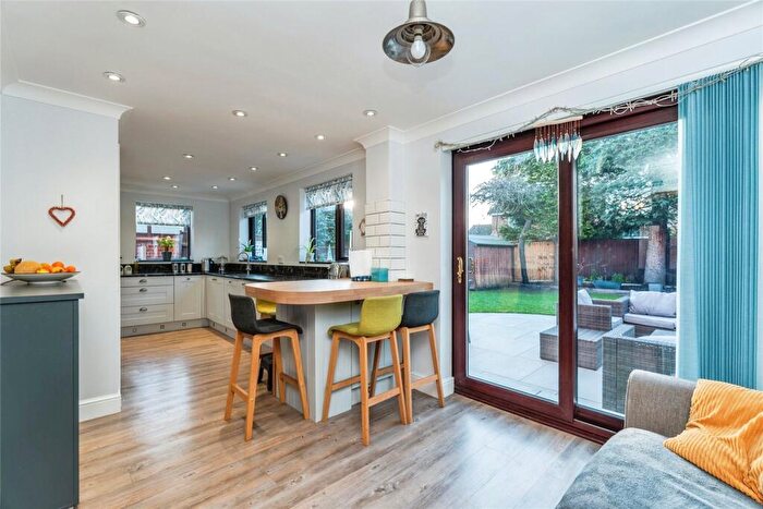 4 Bedroom Detached House For Sale In Maple Gardens, Totton, Southampton, Hampshire, SO40