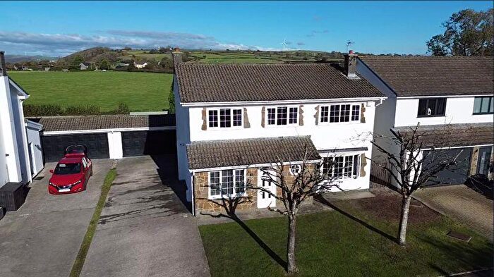 4 Bedroom Detached House For Sale In Yr Efail, Treoes, The Vale Of Glamorgan, CF35