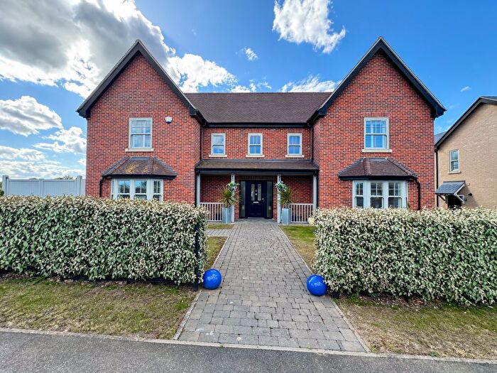 4 Bedroom Detached House For Sale In Chartfield Drive, Kirby-Le-Soken, Frinton-On-Sea, CO13