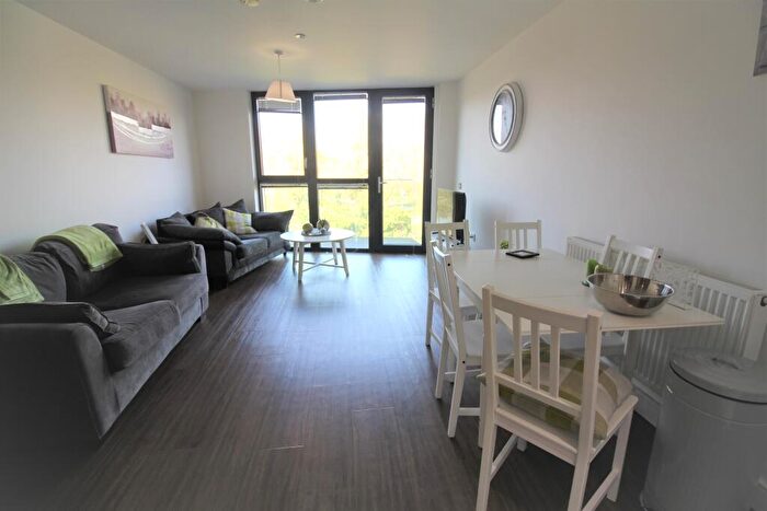 2 Bedroom Apartment To Rent In Century Tower, Shire Gate, CM2