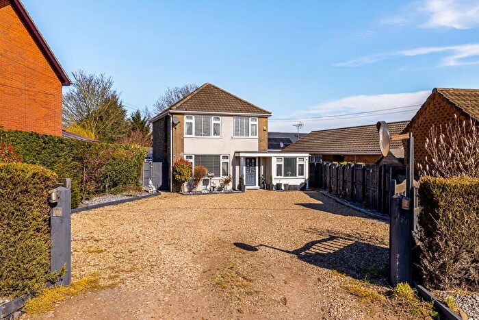 4 Bedroom Detached House For Sale In High Road, Moulton, PE12