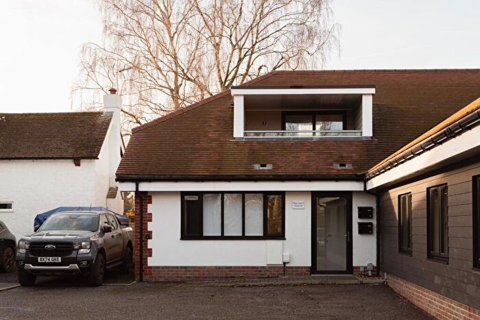 2 Bedroom Ground Maisonette To Rent In A Kings Court, Burrows Lane, Gomshall, Guildford, Surrey, GU5