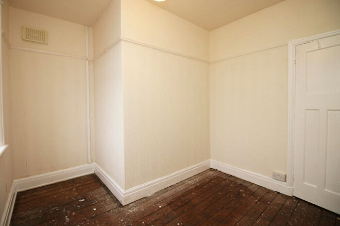 2 Bedroom Flat For Sale In Kingsway, Thornton-Cleveleys, FY5