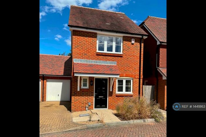 2 Bedroom Detached House To Rent In Juziers Drive, East Hoathly, Lewes, BN8