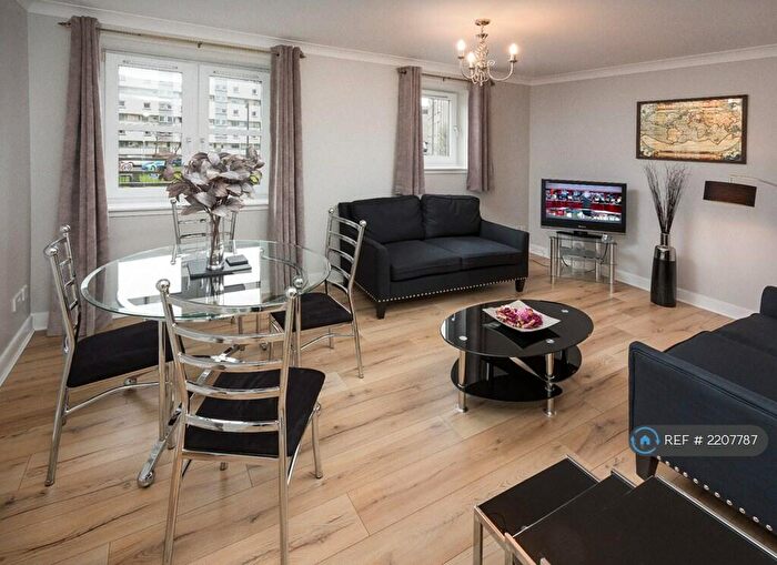 2 Bedroom Flat To Rent In Holyrood Road, Edinburgh, EH8
