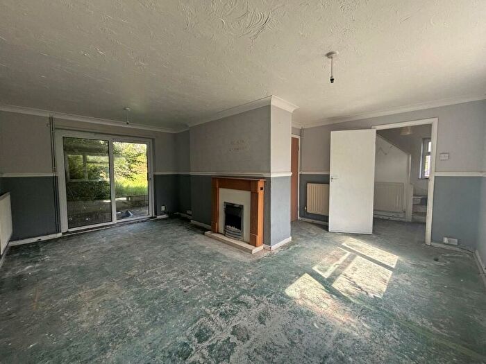 3 Bedroom Semi-Detached House For Sale In , Victoria Avenue, Staffordshire, ST7