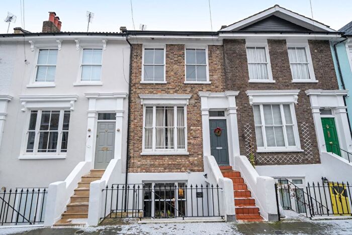 1 Bedroom Flat For Sale In Chancellors Street, London, W6