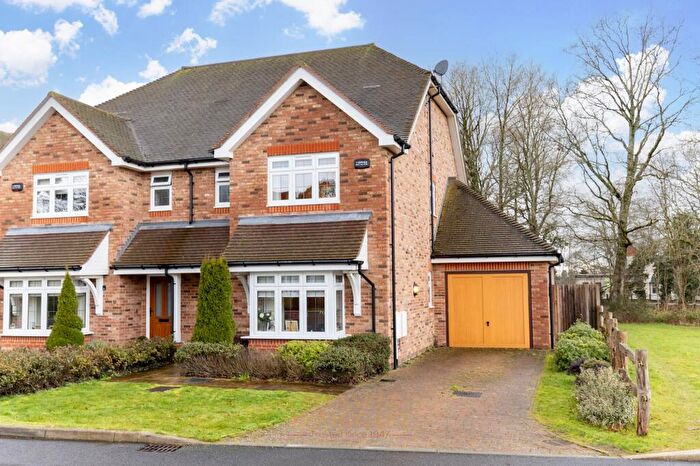 3 Bedroom Semi-Detached House For Sale In Oaklands Drive, Copthorne, RH10