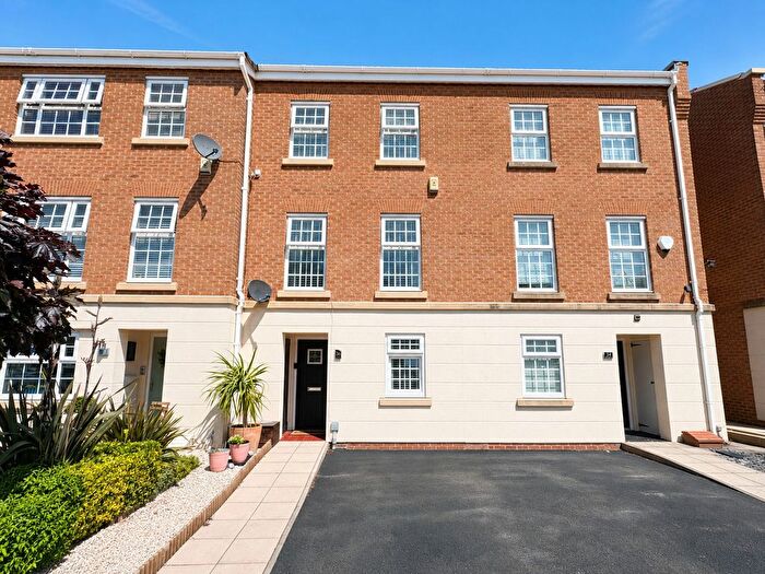 5 Bedroom Terraced House For Sale In Abbeylea Drive, Westhoughton, BL5