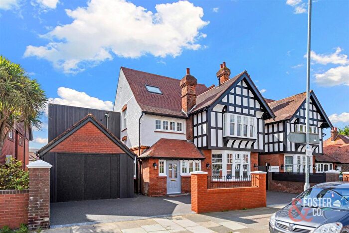 5 Bedroom Detached House To Rent In Cromwell Road, Hove, BN3