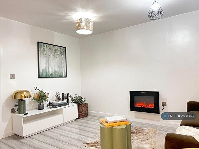 1 Bedroom Flat To Rent In Queensgate House, Maidenhead, SL6