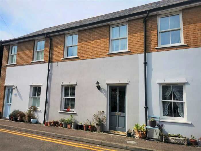 2 Bedroom Property To Rent In York Road, Walmer, Deal, CT14