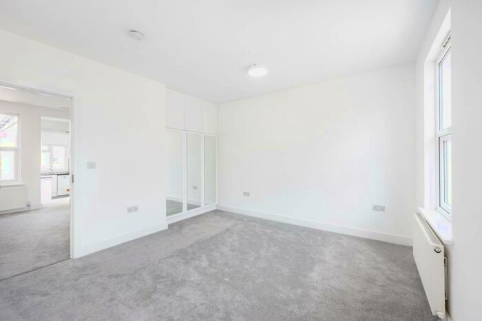 1 Bedroom Flat To Rent In Graham Road, Harrow Weald, Harrow, HA3
