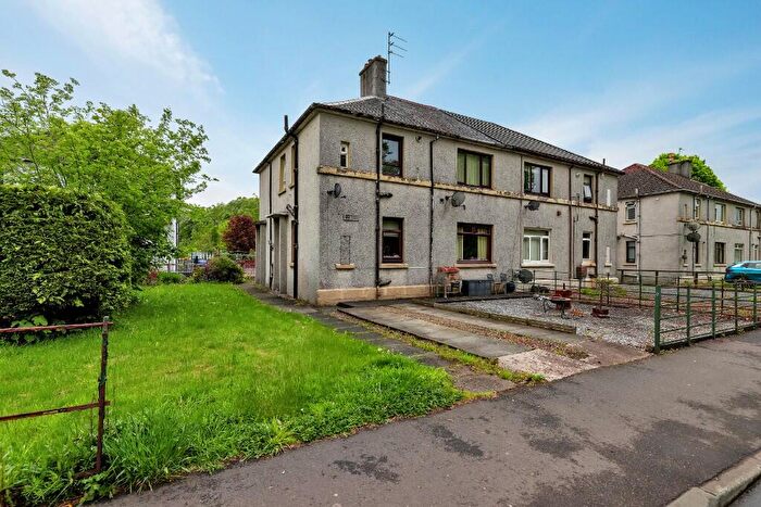 2 Bedroom Flat For Sale In Kirkland Road, Kilbirnie, Ayrshire, KA25