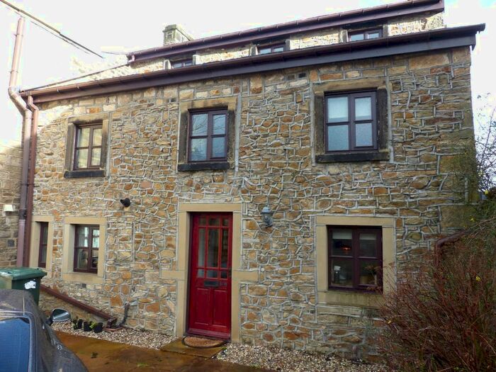 4 Bedroom Detached House To Rent In Main Street, Addingham, Ilkley, West Yorkshire, Uk, LS29