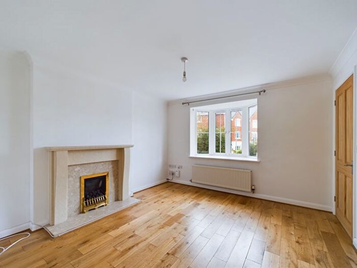3 Bedroom Terraced House For Sale In Finchale Avenue, Priorslee, Telford, Shropshire., TF2