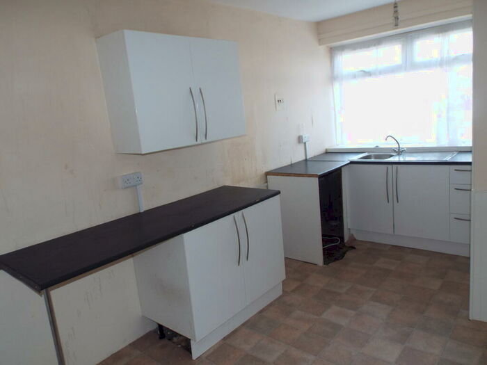 2 Bedroom Flat To Rent In Town Centre, Basildon, SS14