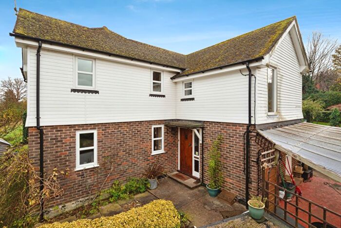 4 Bedroom Detached House For Sale In High Street, Robertsbridge, East Sussex, TN32