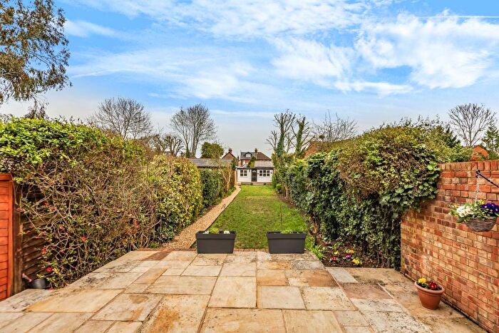4 Bedroom Semi-Detached House To Rent In Maidenhead, Berkshire, SL6