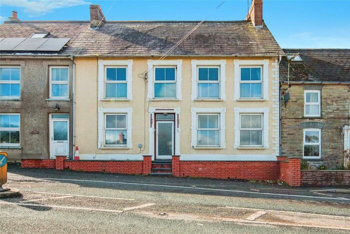 4 Bedroom Terraced House For Sale In Rhoshill, Cardigan, Pembrokeshire, SA43
