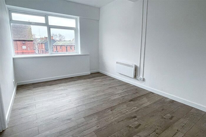 2 Bedroom Flat To Rent In Midland Road, Bedford, Bedfordshire, MK40