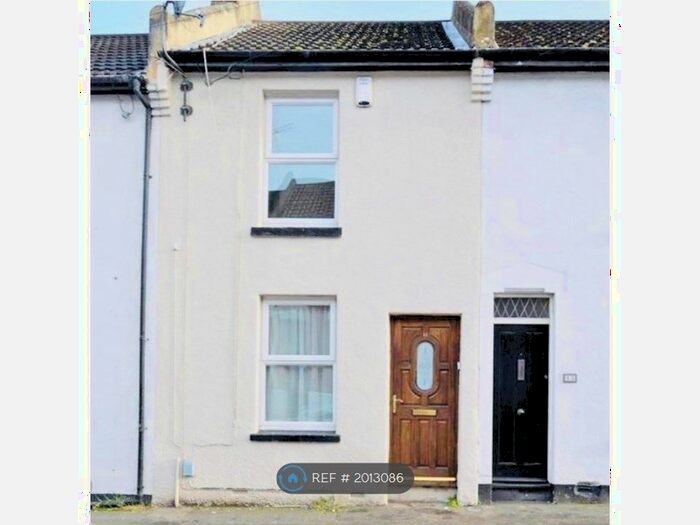 3 Bedroom Terraced House To Rent In Rochester, Rochester, ME1