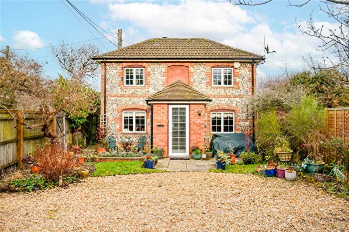 3 Bedroom Detached House For Sale In The Dene, Hurstbourne Tarrant, Andover, Hampshire, SP11