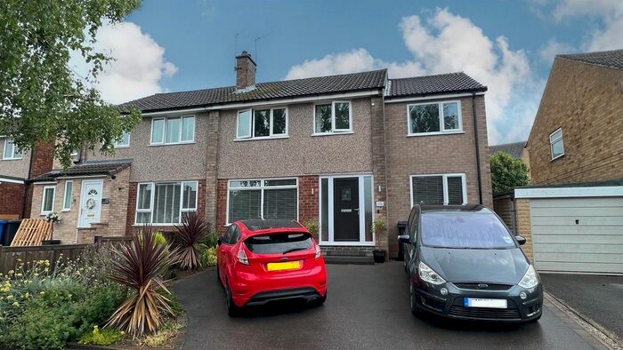 4 Bedroom Semi-Detached House To Rent In Buttermere Drive, Allestree, Derby, DE22