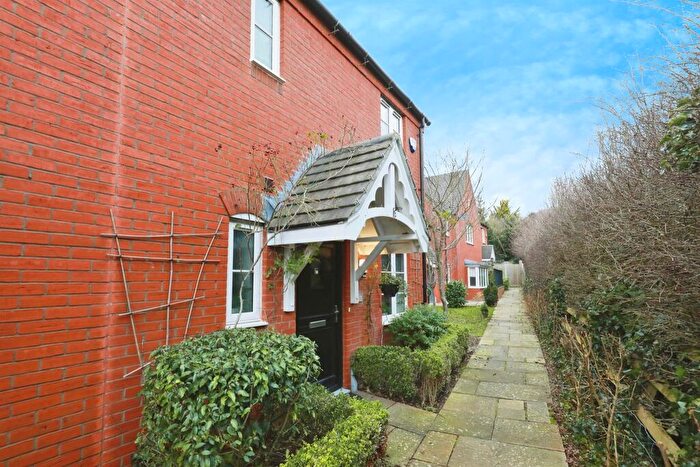 3 Bedroom Semi-Detached House For Sale In Victor Close, Gaydon, Warwick, CV35