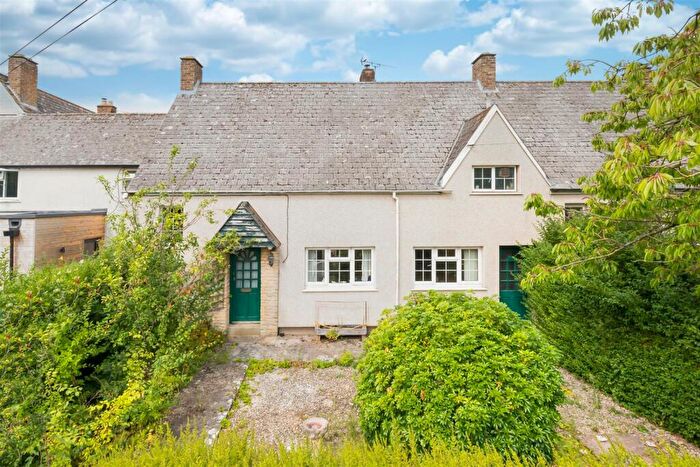 3 Bedroom Terraced House For Sale In Oxford Road, Burford, OX18