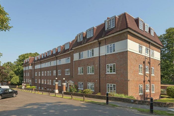 2 Bedroom Flat To Rent In Herga Court, Sudbury Hill, Harrow On The Hill, HA1