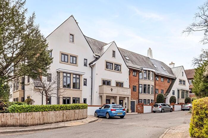 1 Bedroom Flat For Sale In Bolnore Road, Fleur De Lis, RH16