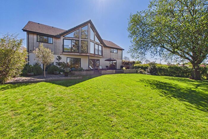4 Bedroom Detached House For Sale In Vinegar Hill, Alconbury Weston, Huntingdon, Cambridgeshire, PE28