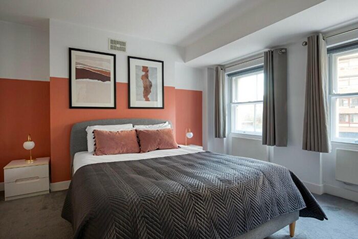 1 Bedroom Apartment To Rent In Aldersgate Street, London, EC1A