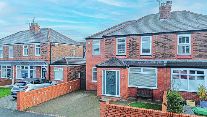 4 Bedroom Semi Detached House For Sale In Windsor Drive, Grappenhall, Warrington, WA4