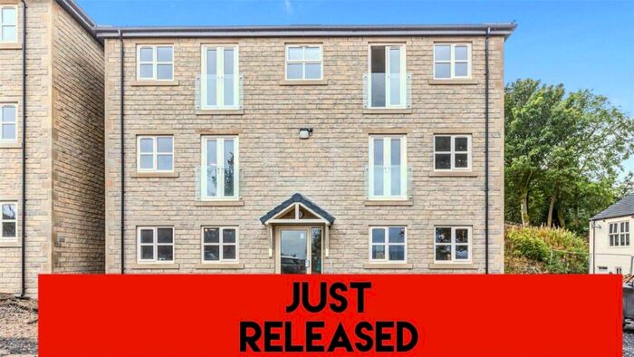 2 Bedroom House To Rent In Marsden Cross, Higher Reedley Road, Brierfield, BB9