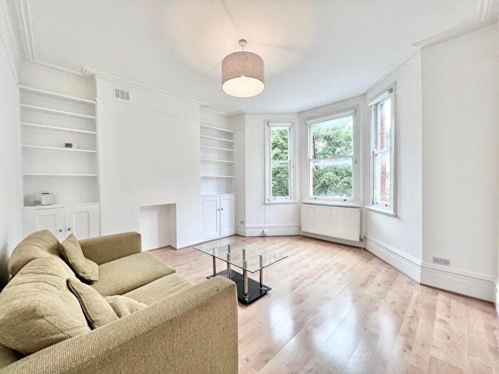 2 Bedroom Flat To Rent In Essendine Road, Paddington, W9