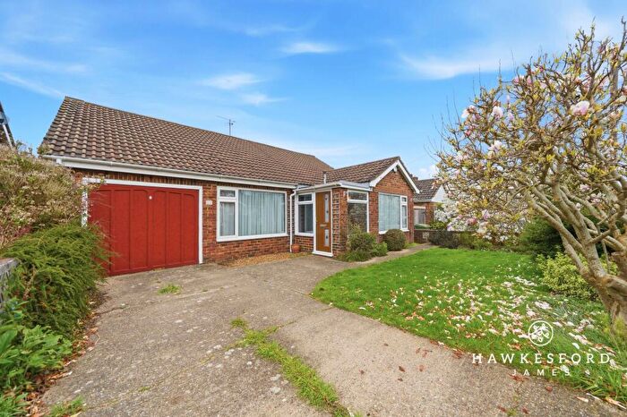 4 Bedroom Detached Bungalow For Sale In Chegworth Gardens, Tunstall, ME10
