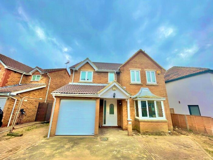 4 Bedroom House To Rent In Hawkstone Close, Duston, NN5