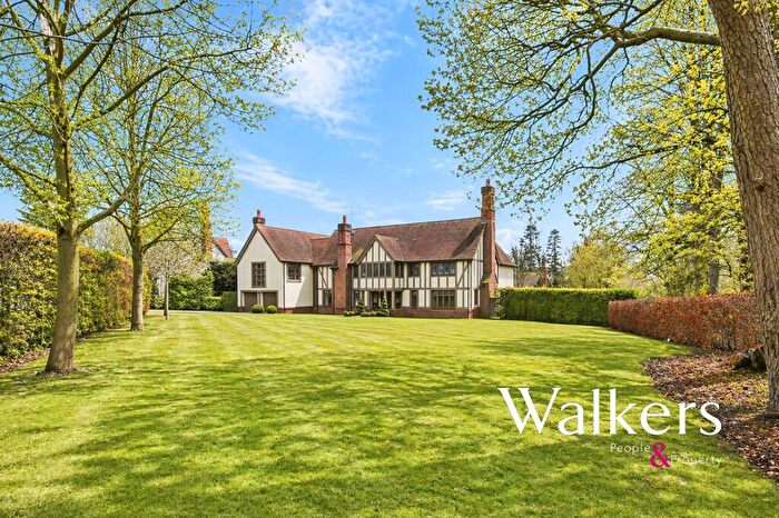 5 Bedroom Detached House For Sale In Mansfield Hall, Stock, CM4
