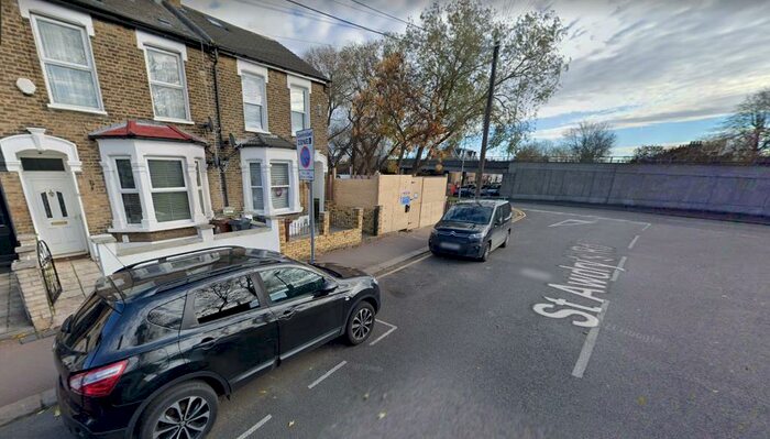 3 Bedroom Apartment To Rent In St. Awdrys Road, Barking & Dagenham, Barking Abbey, Upney, London, IG11