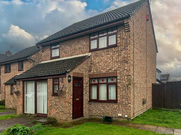 3 Bedroom House To Rent In Cosmeston Drive, CF64