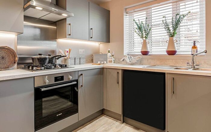 3 Bedroom Detached House For Sale In Coventry Road, Bedworth, CV12